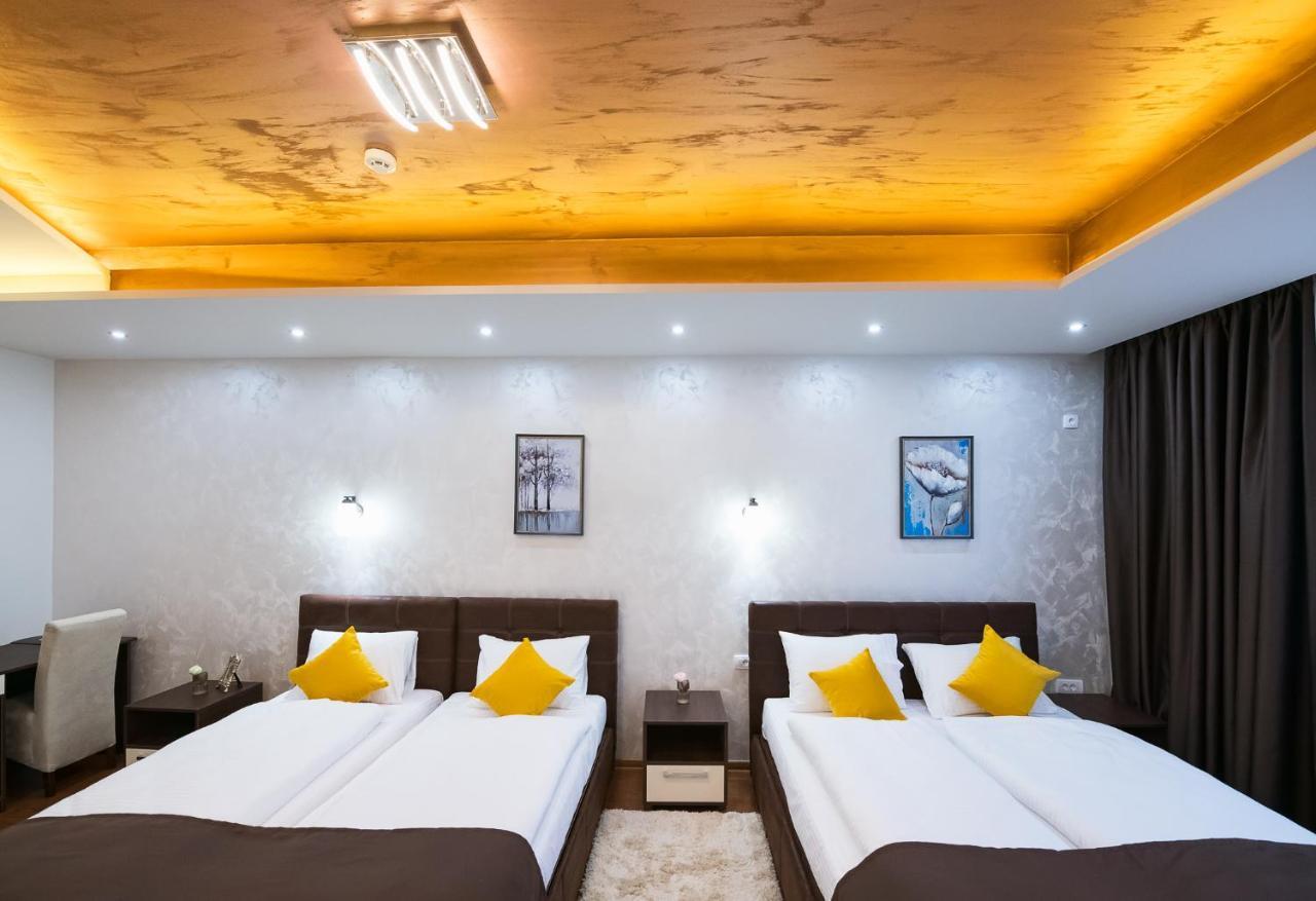 Garnet Hotel & Event Centar Рума Экстерьер фото